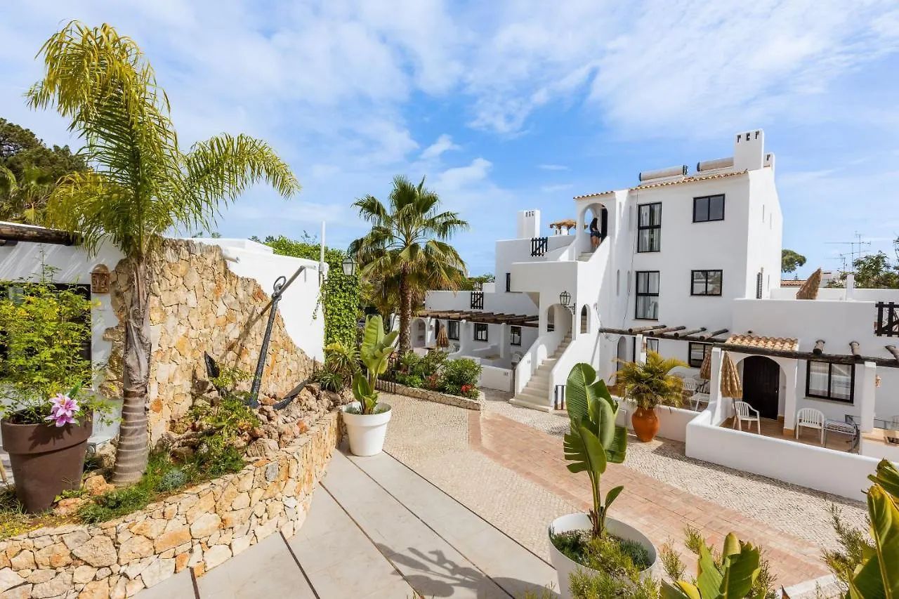 Apartamentos Honorio - Pool And Garden Vilamoura Aparthotel