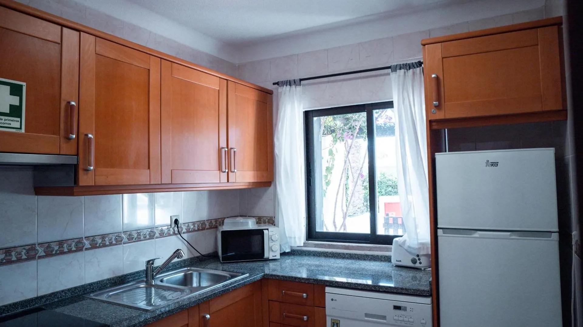 Apartamentos Honorio - Pool And Garden Vilamoura