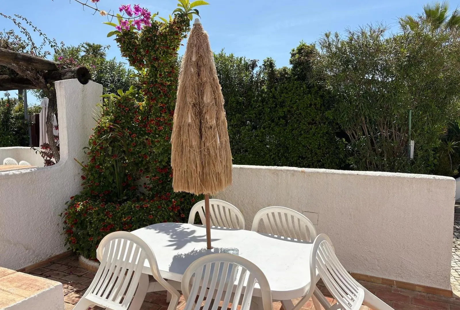 Apartamentos Honorio - Pool And Garden Vilamoura 3*,  Portugal